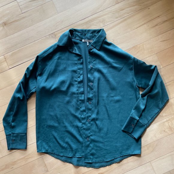 OAK + FORT - Green Satin Button-Up Shirt - Picture 2 of 7